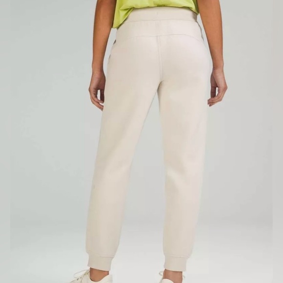 Lululemon Scuba HR joggers - Picture 2 of 14